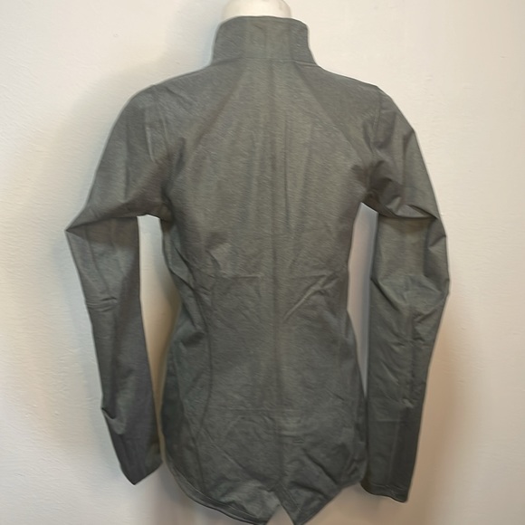 NWT The North Face Women’s Illuminated Reversible Jacket Flight Series Medium - Picture 4 of 5